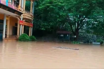 Hòa Bình: Sạt lở đất do mưa lũ, cháu bé 2 tuổi tử vong 