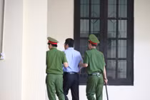 Xét xử vụ đánh bạc nghìn tỷ: Tòa cách ly “ông trùm” Nguyễn Văn Dương