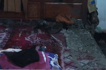 Con gái tưới xăng đốt mẹ rồi tự thiêu