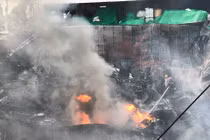 Cháy chợ gạo ở Hưng Yên: Tiểu thương mắt đỏ hoe trước cảnh hoang tàn