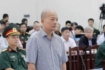 Nghe bạn xã hội mua bằng giả, Út “trọc” ngây thơ tới thế sao!