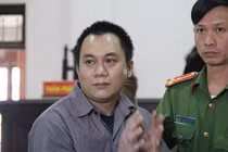 Kháng nghị hủy 2 bản án vụ container đâm xe Innova lùi trên cao tốc