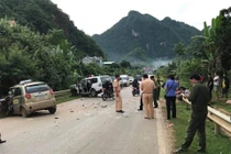 Xe cứu thương đâm trực diện taxi, một người tử vong thương tâm