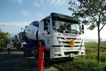 Sếp điều động cả đoàn xe trộn bê tông đi rước dâu nhân viên