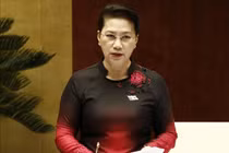 Vụ đổi 100 USD phạt 90 triệu: “Cái gì không đúng phải sửa cho dân nhờ“