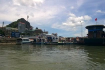 Cấm biển, di dân ứng phó bão số 4 sắp đổ bộ