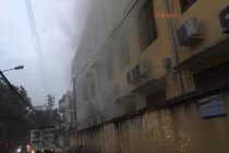 Hải Phòng: Lửa từ đống rác gây cháy trường Tiểu học Đằng Hải