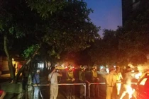 Hàng trăm cảnh sát vẫn vây ráp đối tượng ôm "hàng nóng" cố thủ trong nhà