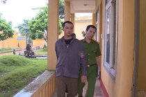 Hưng Yên: Bênh vực bạn, nam thanh niên bị đâm tử vong