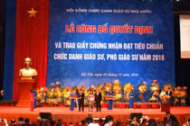 Ứng viên đạt chuẩn chức danh GS, PGS tăng cao, Bộ GD&ĐT nói gì?