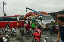 Quảng Ninh: Hai xe khách va chạm khiến 2 người bị thương