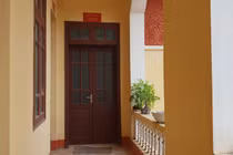 Tạm dừng công việc của Chủ tịch xã nghi quan hệ bất chính ở Hưng Yên