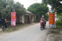 Kiểm tra xe chở đất, trưởng công an xã bị hành hung