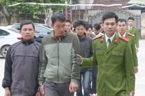 Thanh Hóa: Phá tan sới bạc trên sông, bắt 16 đối tượng đang sát phạt