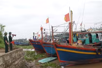 Huy động 30.000 cán bộ, chiến sĩ ứng phó bão số 4