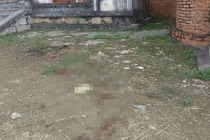 Phàn nàn mua điện thoại “dởm”, nam thanh niên bị đâm chết