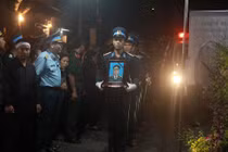 Xúc động hình ảnh đón phi công Đại tá Phạm Giang Nam về quê nhà