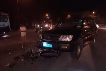 Hải Dương: Đang làm rõ vụ xe Land cruiser biển 80B va chạm xe máy