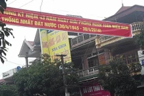 Quảng Ninh: In sai năm...giải phóng miền Nam, phường “đổ lỗi” nhà in