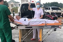 Lật xe túc túc ở Quảng Ninh, 9 khách du lịch bị thương