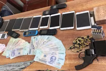 Triệt phá ổ bạc Lâm “sa cơ” bắt 24 đối tượng, thu 1 súng