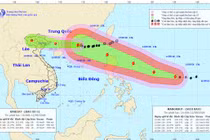 Bão số 5 suy yếu, siêu bão Mangkhut giật cấp 17 hướng vào Bắc Biển Đông