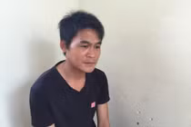 Mâu thuẫn đất đồi, về nhà vác dao truy sát hàng xóm