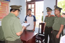 Bắt cựu cán bộ trường ĐH đăng tin xuyên tạc bôi xấu lãnh đạo