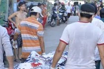 Bỏ chồng con để cùng chết với người tình đồng tính