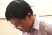 Bắt quả tang “quan” thuế nhận hối lộ của doanh nghiệp