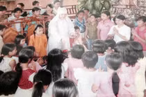 Rơi lệ trước số phận những đứa trẻ bị bỏ rơi tại chùa