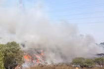 Lưới điện Quốc gia bị đe doạ bởi... bãi rác