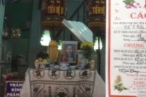 Quặn lòng mẹ ôm xác con chạy trong đêm cấp cứu