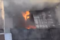 Phóng hỏa giết cả nhà bạn gái vì 2 lượng vàng