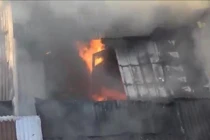 Phóng hỏa giết cả nhà bạn gái vì 2 lượng vàng