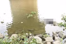 Phát hiện tử thi dưới mương nước