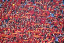 Cổ vũ U19 VN, TP HCM nóng như “chảo lửa” Mỹ Đình