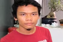 Ném bạn còn sống xuống sông rồi thản nhiên viếng tang