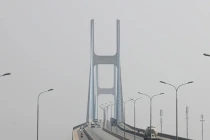 Cầu dây văng lớn nhất TP HCM “vắng như chùa bà Đanh“