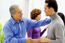 Yêu vợ nhiều nhưng chẳng dám đối mặt với bố vợ quân phiệt