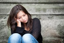 Bị siết nhà nửa đêm, vợ bụng bầu đi bộ 20km về mẹ đẻ