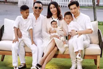 Hà Kiều Anh lần đầu khoe ảnh cùng con riêng của chồng