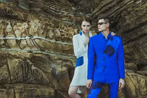 Siêu mẫu Vĩnh Thụy lịch lãm bên chân dài Hồng Quế