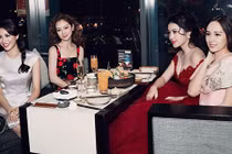 Hoa hậu, á hậu Việt hội ngộ khoe nhan sắc hút hồn