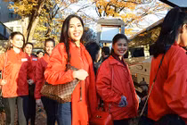 Diệu Ngọc rạng rỡ bên thí sinh Hoa hậu Thế giới 2016