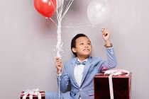 Quán quân Hồ Văn Cường háo hức đón Giáng sinh sớm