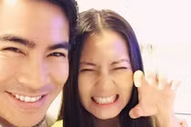 Khoảnh khắc ngọt ngào của Ngọc Lan - Thanh Bình sau đám hỏi