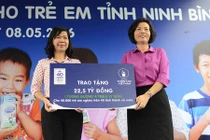 Vinamilk tặng sữa cho 40.000 trẻ em nghèo tại 40 tỉnh