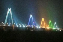 Cầu Nhật Tân sẽ được chiếu sáng bằng đèn led đổi màu