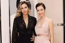 MC Thanh Mai đọ sắc cùng Hoa hậu Liên lục địa 2012